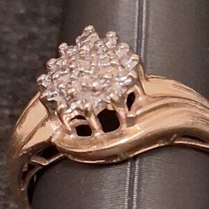 10K Vintage Yellow Gold Diamond Cluster Cocktail Ring